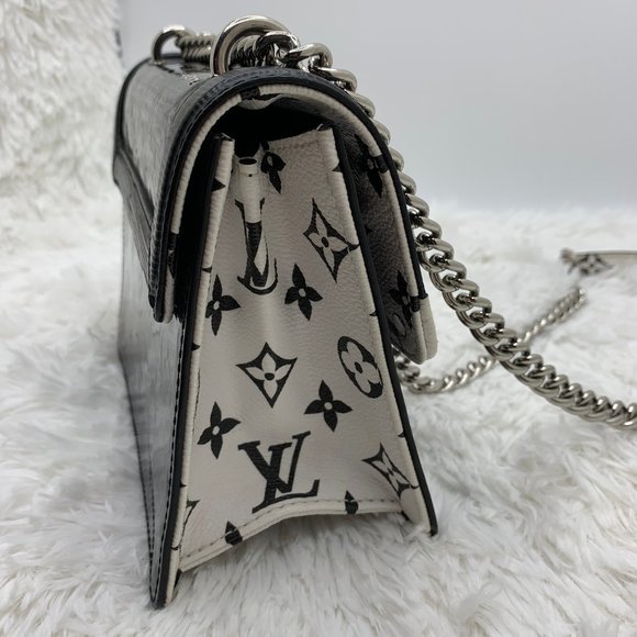 ❌SOLD❌ Louis Vuitton Wynwood Black Monogram Bag! - Picture 7 of 16